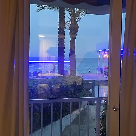 Atardecer A Pie De Playa, Διαμέρισμα Σαλού